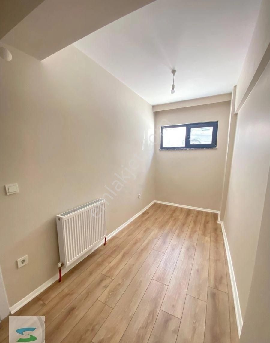 Yeşilköy Yeşilyurt Arası Yeni Binada Bahçe Kullanımlı 2+1 Daire - Görsel 8