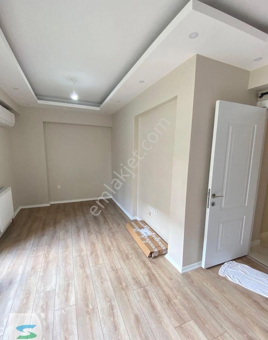 Yeşilköy Yeşilyurt Arası Yeni Binada Bahçe Kullanımlı 2+1 Daire - Görsel 14