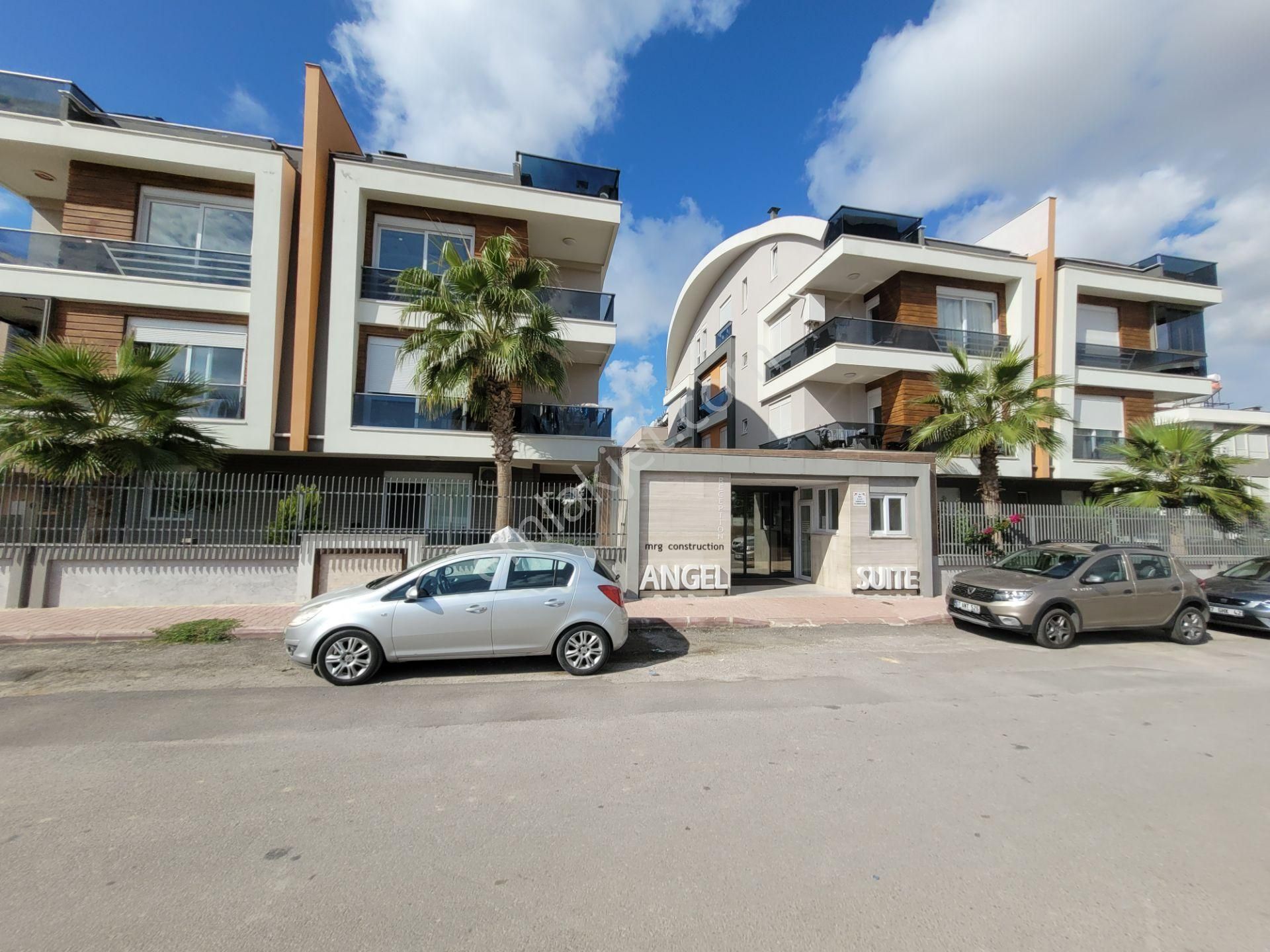 Güzeloba'da Angel Suit Evlerinde 2+1 Daire