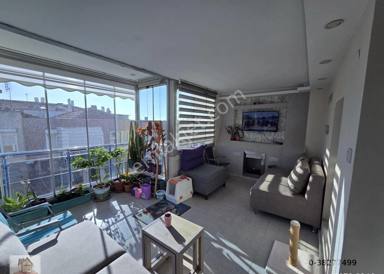 Üçyol Metroya 3 Dk Yürüme Mesafesinde İçi Süper Yapılı - Görsel 12