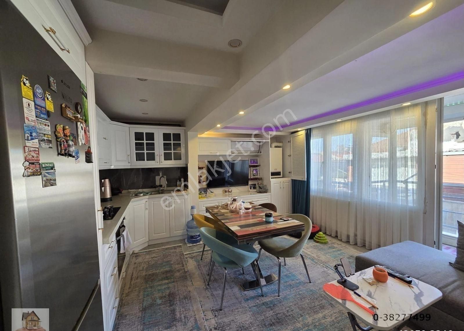 Üçyol Metroya 3 Dk Yürüme Mesafesinde İçi Süper Yapılı - Görsel 4