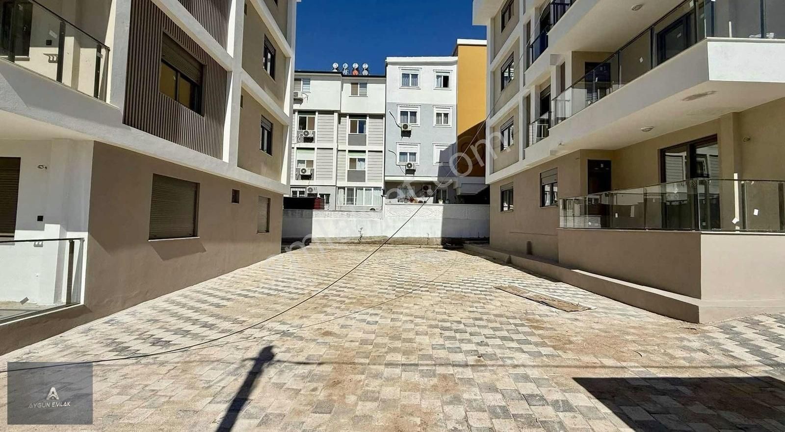2+1 Açık Mutfak Lüx İşcilik Daire