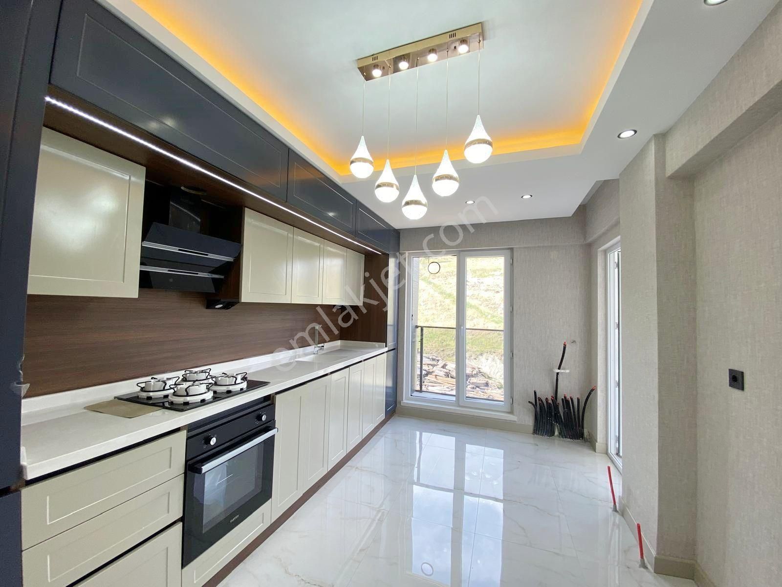 Öz'maşallah.dan Cadde Yakın Yapılı Lüks Sıfır Geniş 3+1 Daire!! - Görsel 2