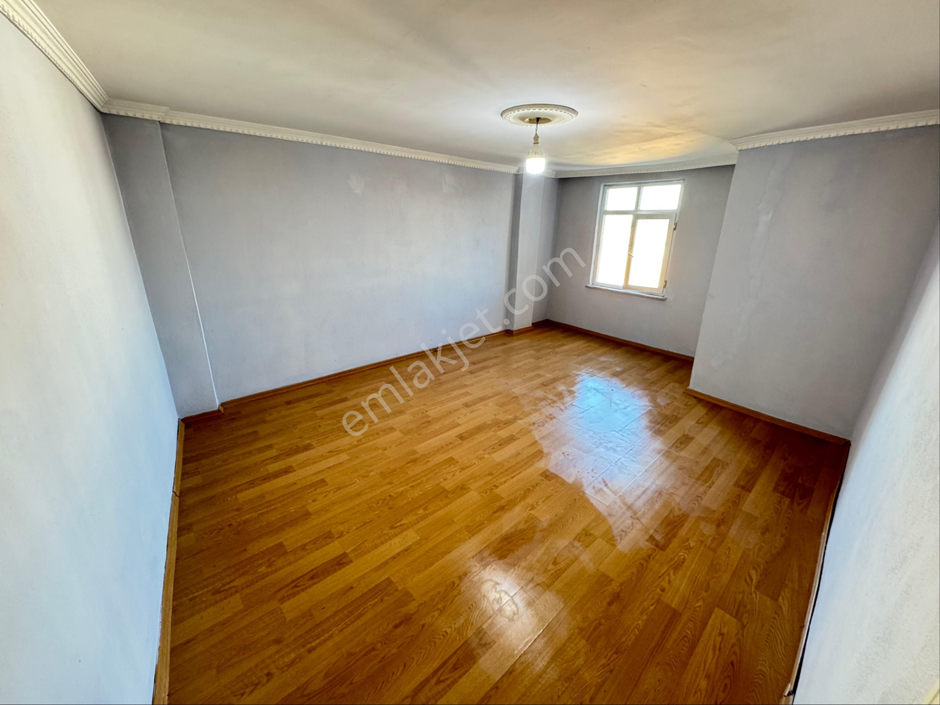 Baykal İnş. Arnavutköyde Kiralık Çatı Katı 3+1 140m