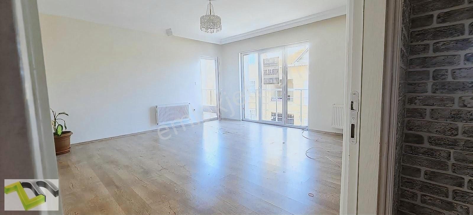 Sancaktepede Merkezi Lokasyonda Kiralık 3+1kiralk Lüks Daire