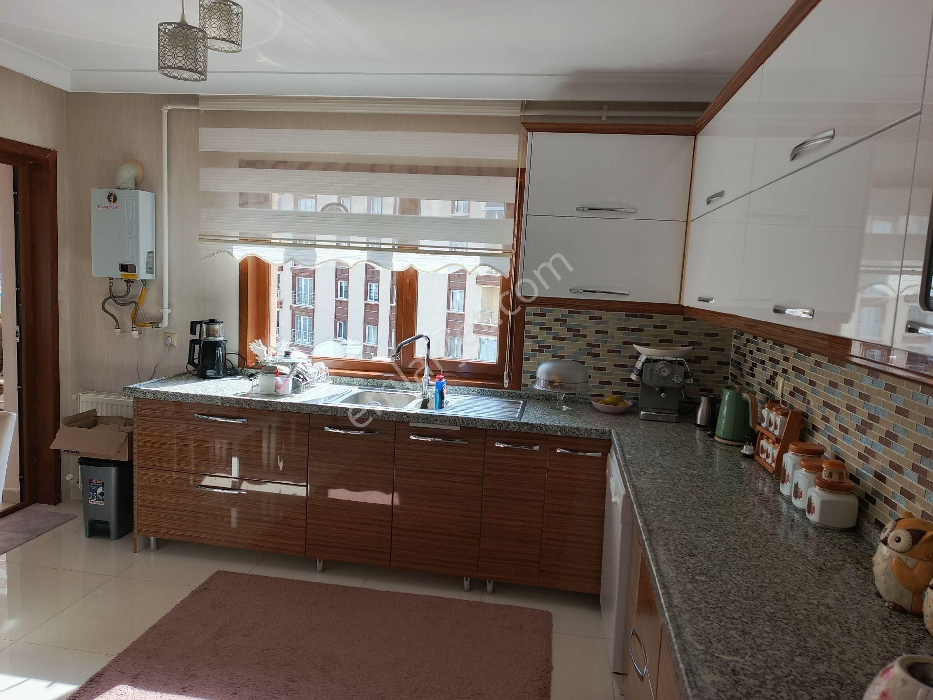 Her Şeyi İle Mükemmel Masrafsız Ankara Manzaralı Satılık Daire