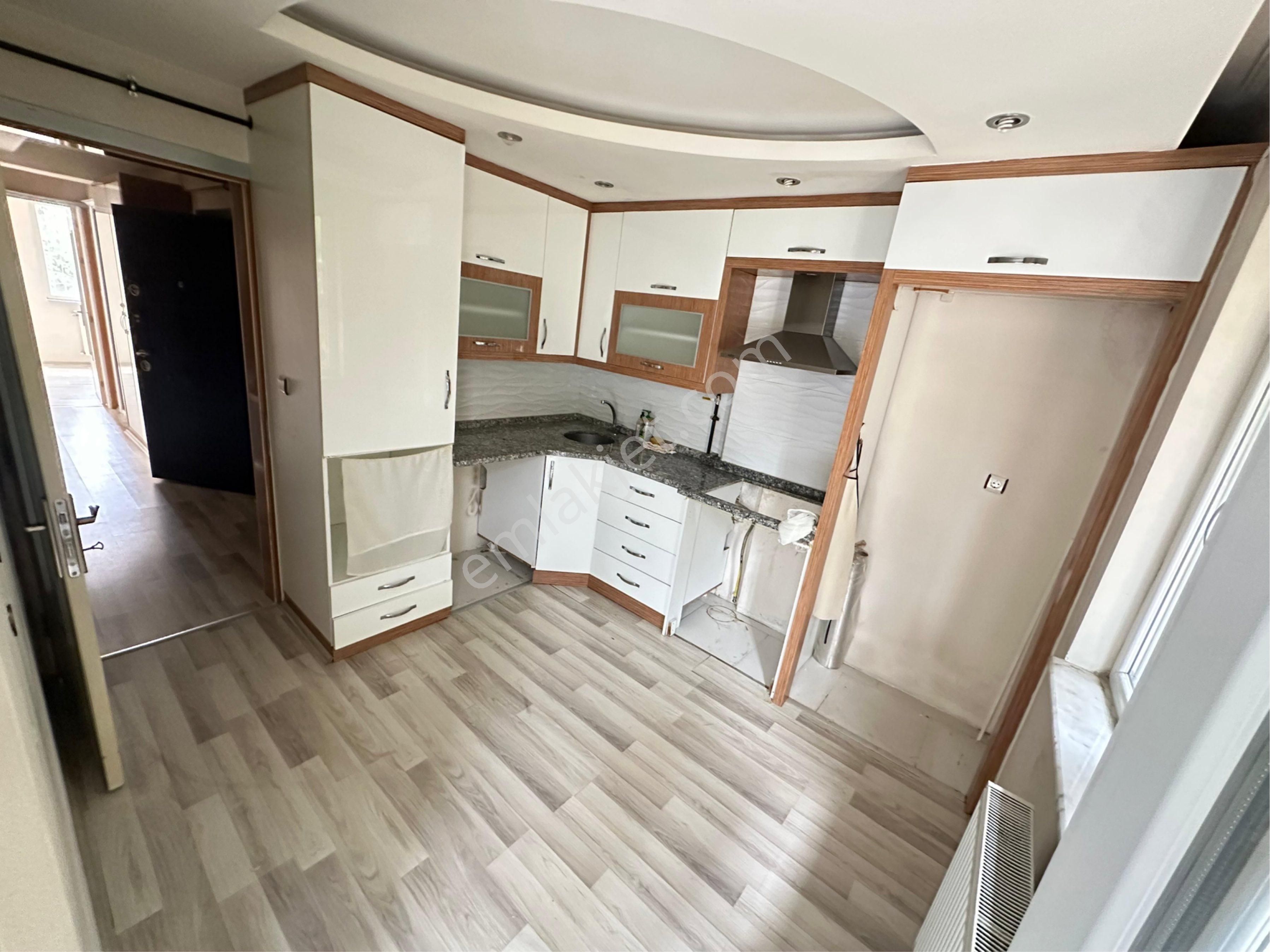 Pazar Pazarı Mevki 2+1 118m2 Çift Balkonlu Satılık Daire