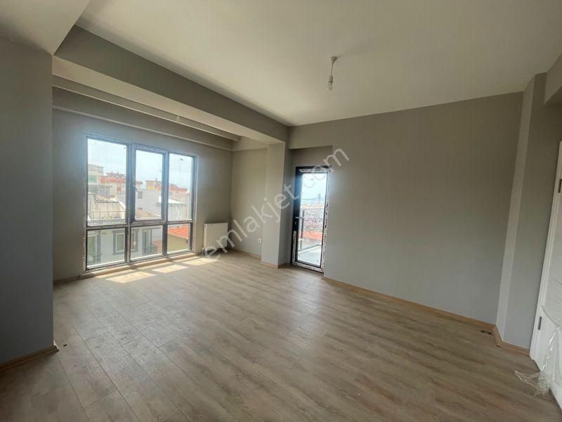 Adnan Kahveci Metroya Yürüme %80 Kredi Limiti 2+1 Deniz Manzaralı