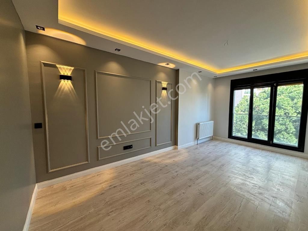 3.kat Ön Cephe Ayrı Mutfaklı Satılık 2+1