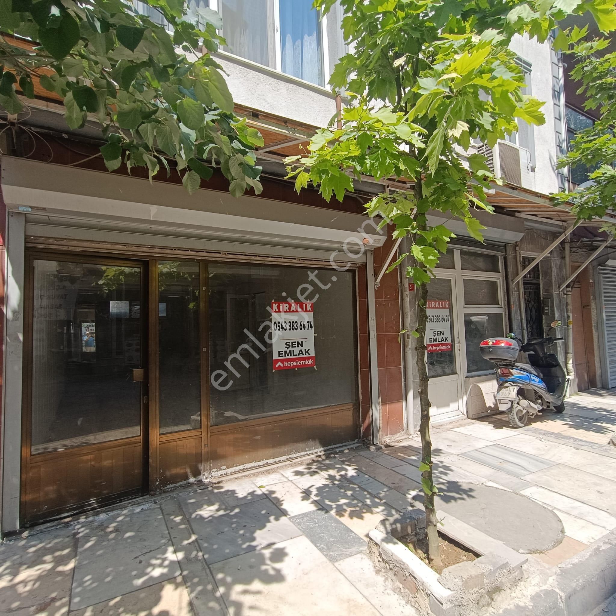 Bayrampaşa Akel Sokak 80 M2 Düz Giriş 2 Ayrı Dükkan Birbirinden Bağımsız 2 Dükkan Birden Verilecek