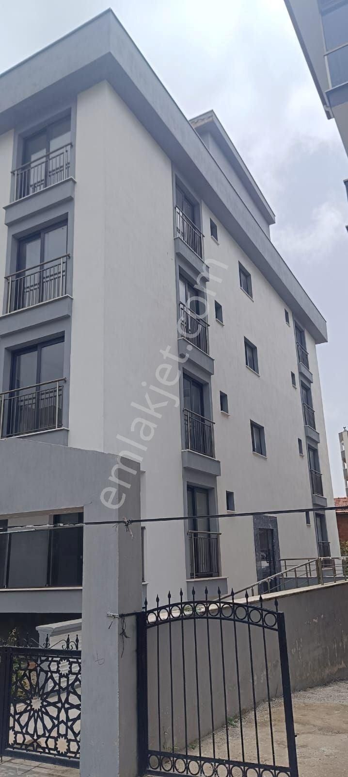 Atatürk Mahallesinde Satılık 2+1 Daire