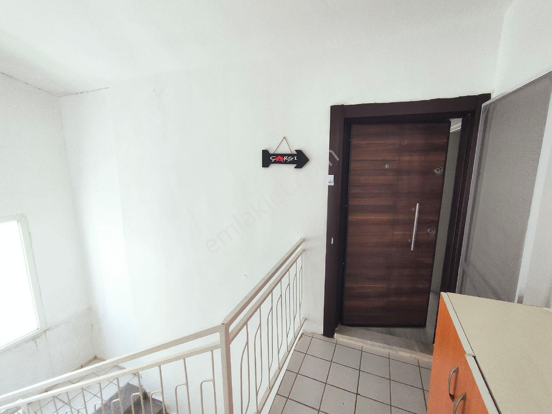Altınoluk Denize Yakın Tek Tapu 3 Ayrı Daire 2+1 Ve 2 Adet 1+1 Kira Getirisi Yüksek Yatırımlık - Görsel 18