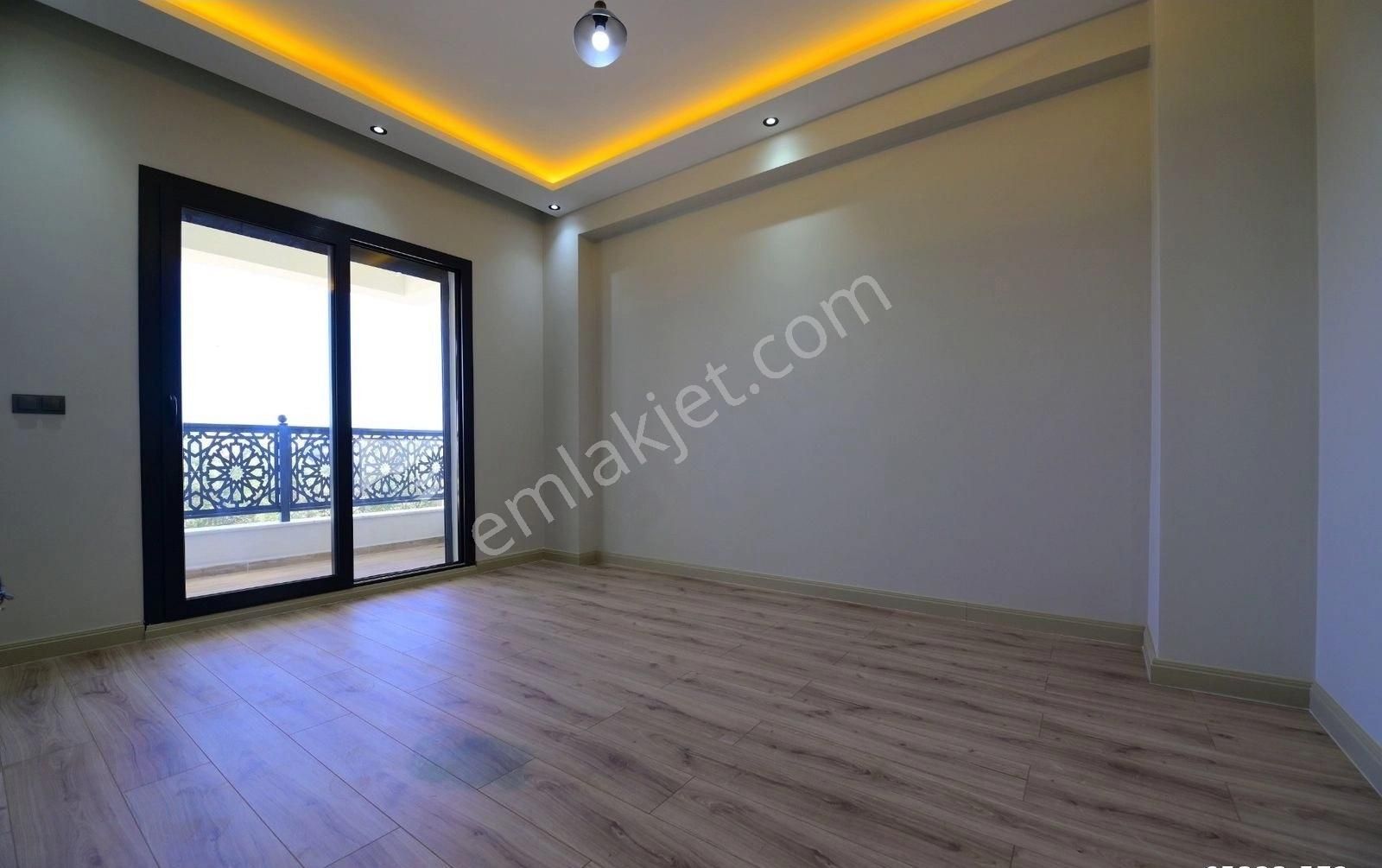 Yener Emlak'tan Zeytinli'de Ultra Lüx Şahane Ötesi Müstakil Villa - Görsel 14