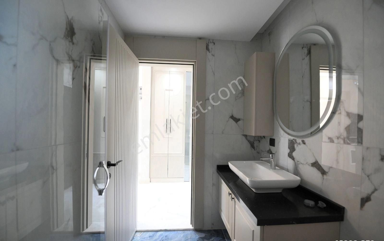 Yener Emlak'tan Zeytinli'de Ultra Lüx Şahane Ötesi Müstakil Villa - Görsel 16