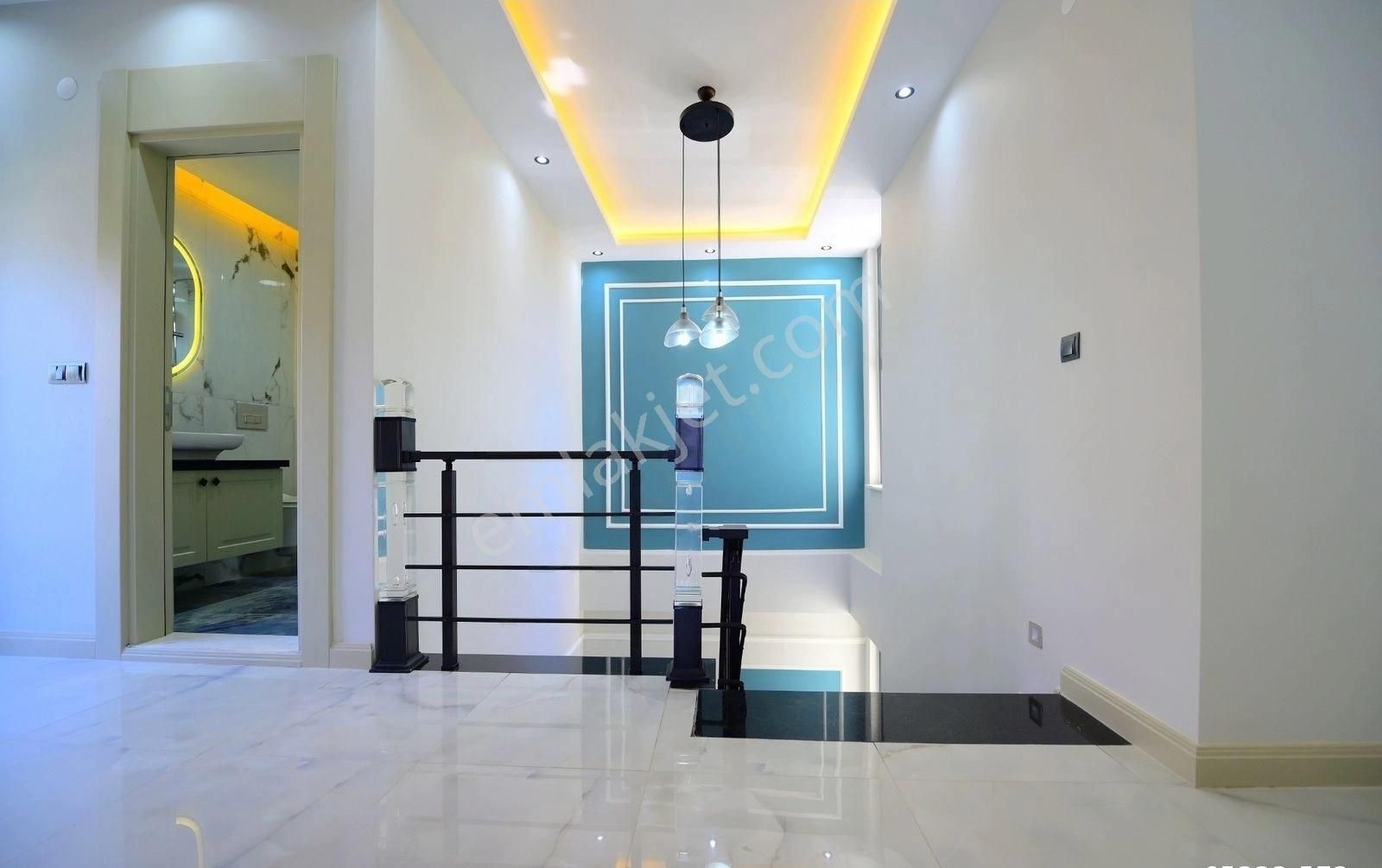 Yener Emlak'tan Zeytinli'de Ultra Lüx Şahane Ötesi Müstakil Villa - Görsel 2