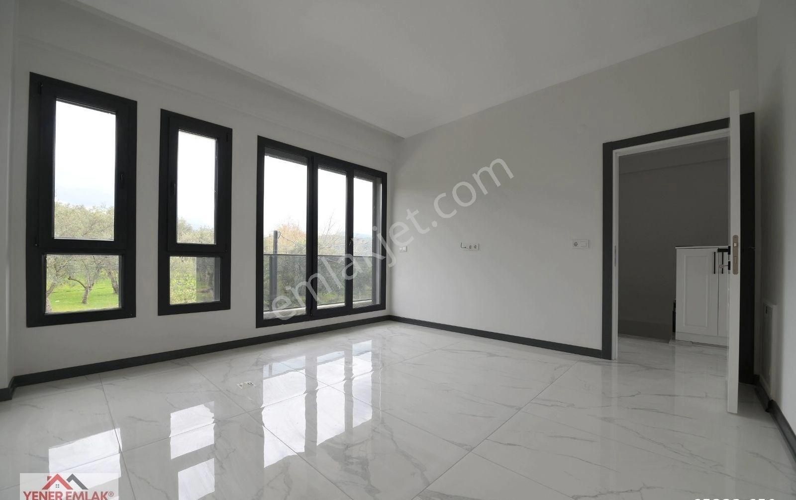 Hasanboğuldu Yolu Üzeri, Bahçeli, Yerden Isıtmalı, Garajlı, Sıfır 3+1 Villa