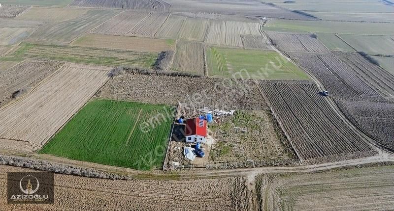 Karlı Mahallesinde Tektapu 2020m² Satılık Tarla