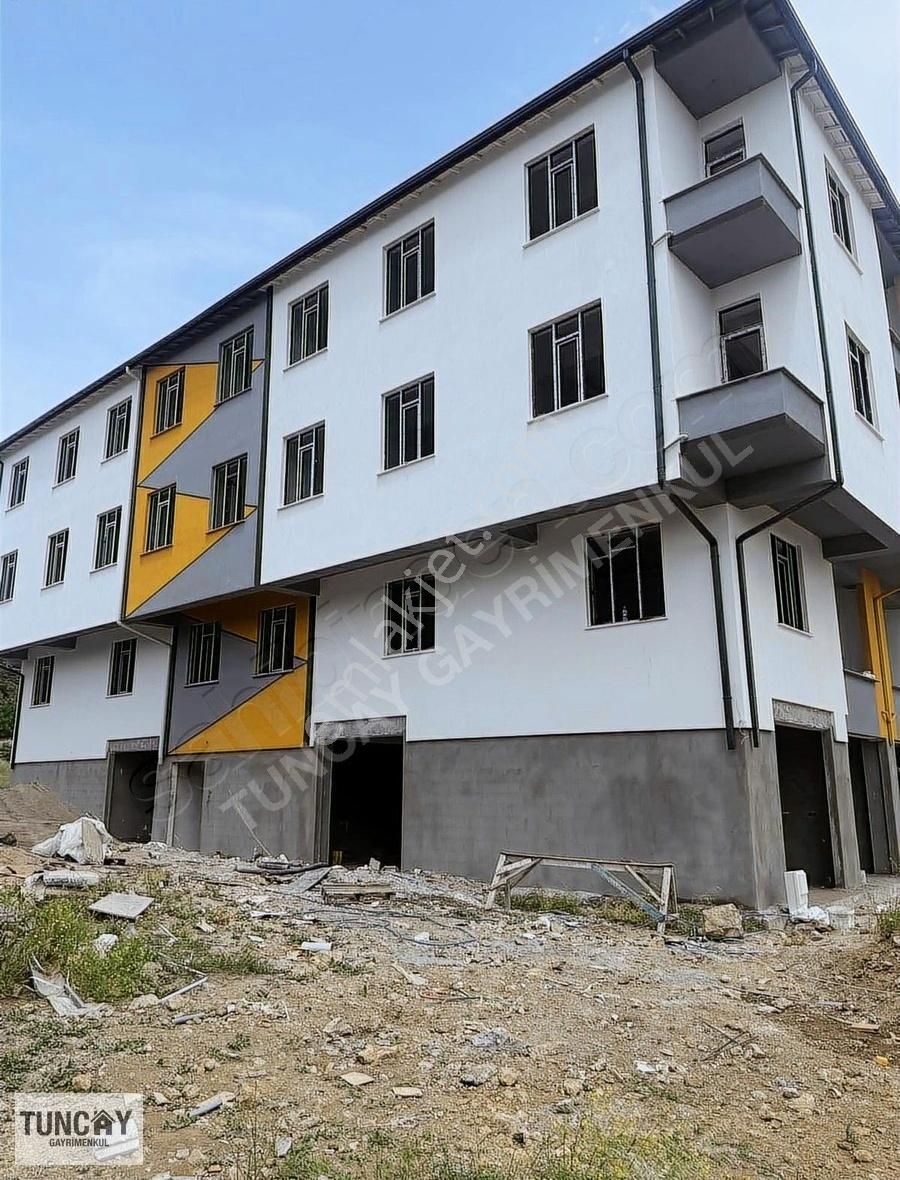 Tuncay'dan Satılık 2+1 Garajlı Daire