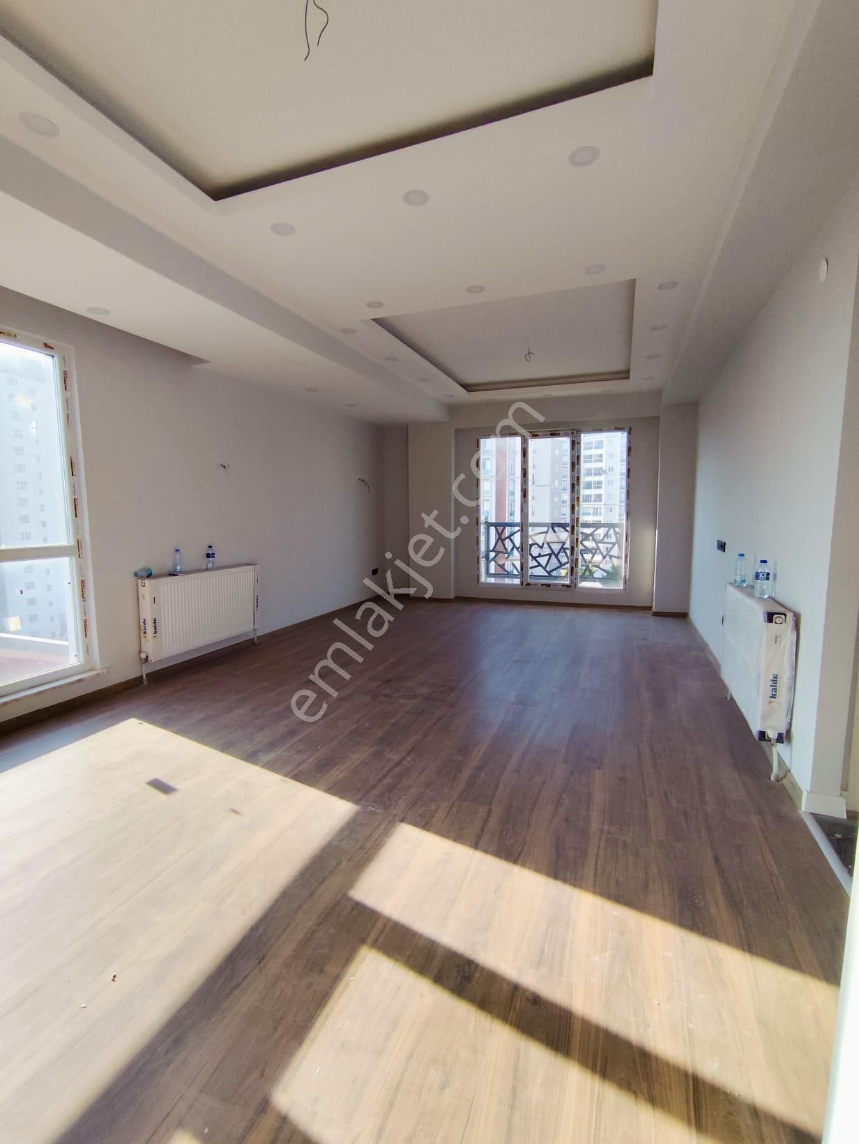 Mertcan Dan Ozanlar Cad Teraslı 3+2 İskanlı Lüks Dubleks Daire