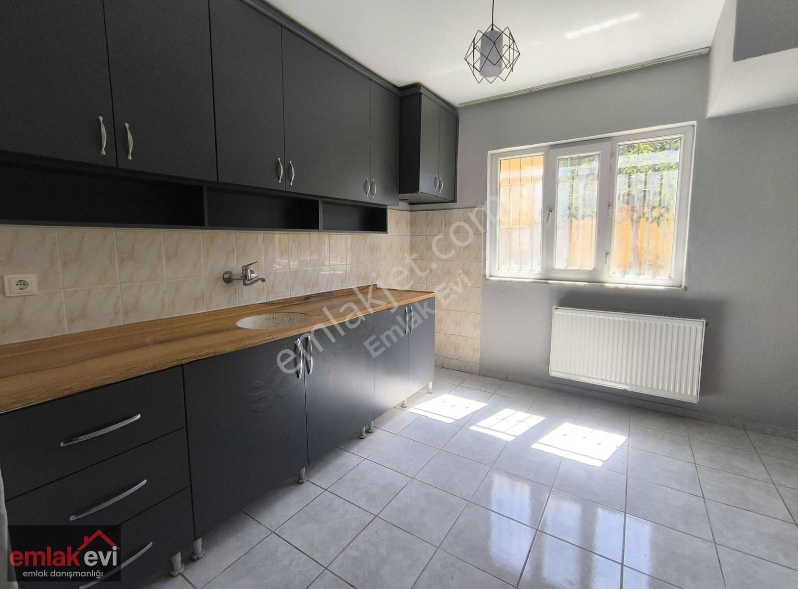 Emlakevi'nden Mesudiye Mah.de Full Yapılı 4+1 Satılık Daire