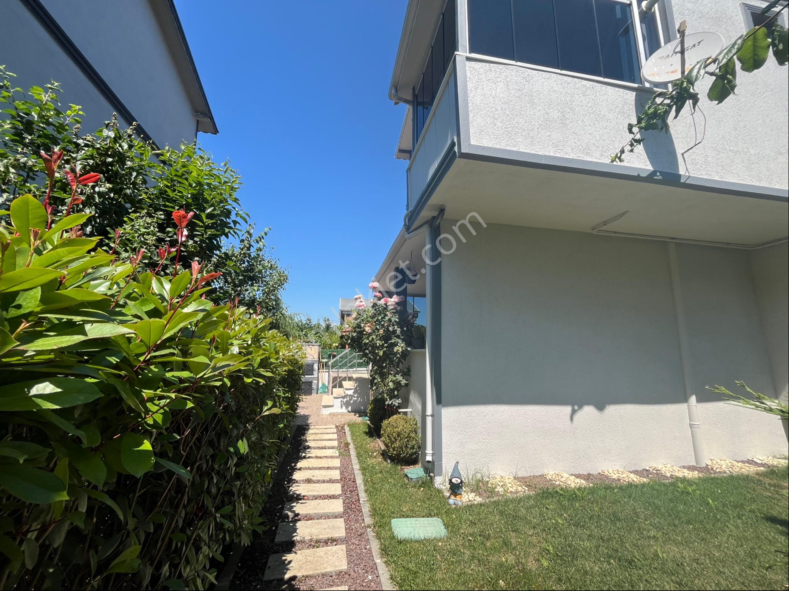 Ata Gayrimenkul,den Ful Eşyalı 4+1 Park Cepheli Lüks Villa - Görsel 2