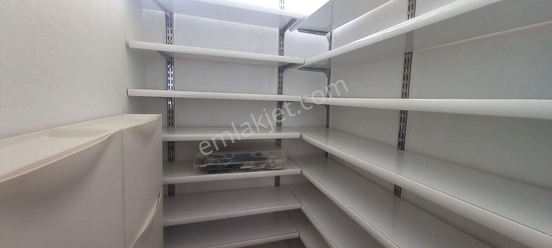 Kuşadası Karaova Mevkii'nde, Yalnızca Tek Kişi İçin Uygun 1+0 Tam Eşyalı Kiralık Daire. Plaja 1 Km - Görsel 10