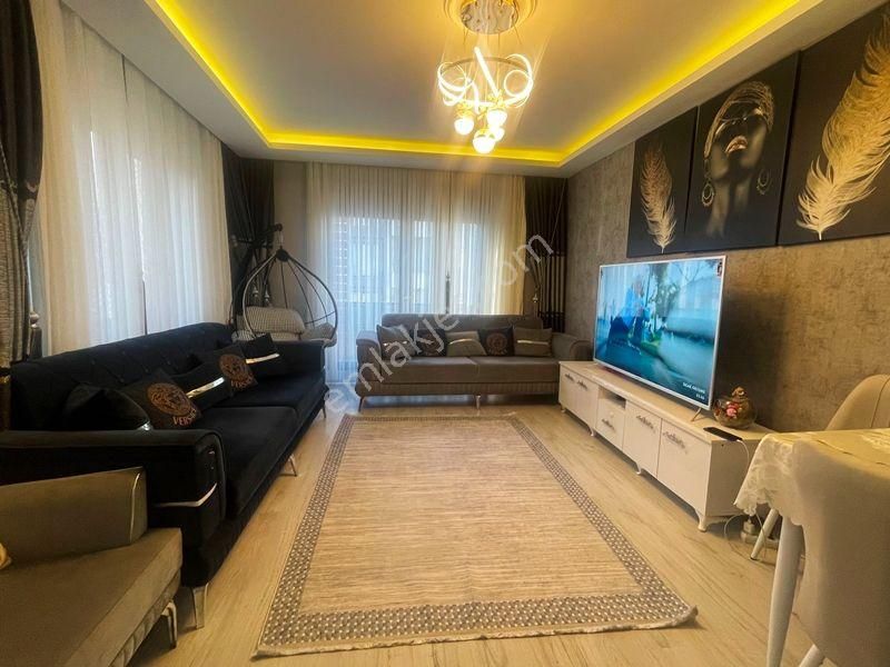 Mertcan Dan Hürriyet Mah Panjurlu 3+1 İskanlı - Kapalı Balkonlu