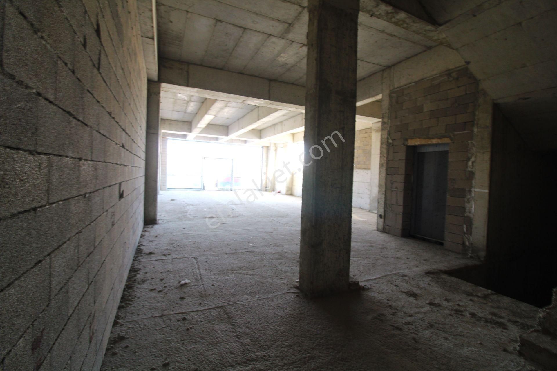 Kiralık Batı Prestij Ticaret Merkezi'nde İşyerleri İmalathane Başkent Oto Sanayi - Görsel 5