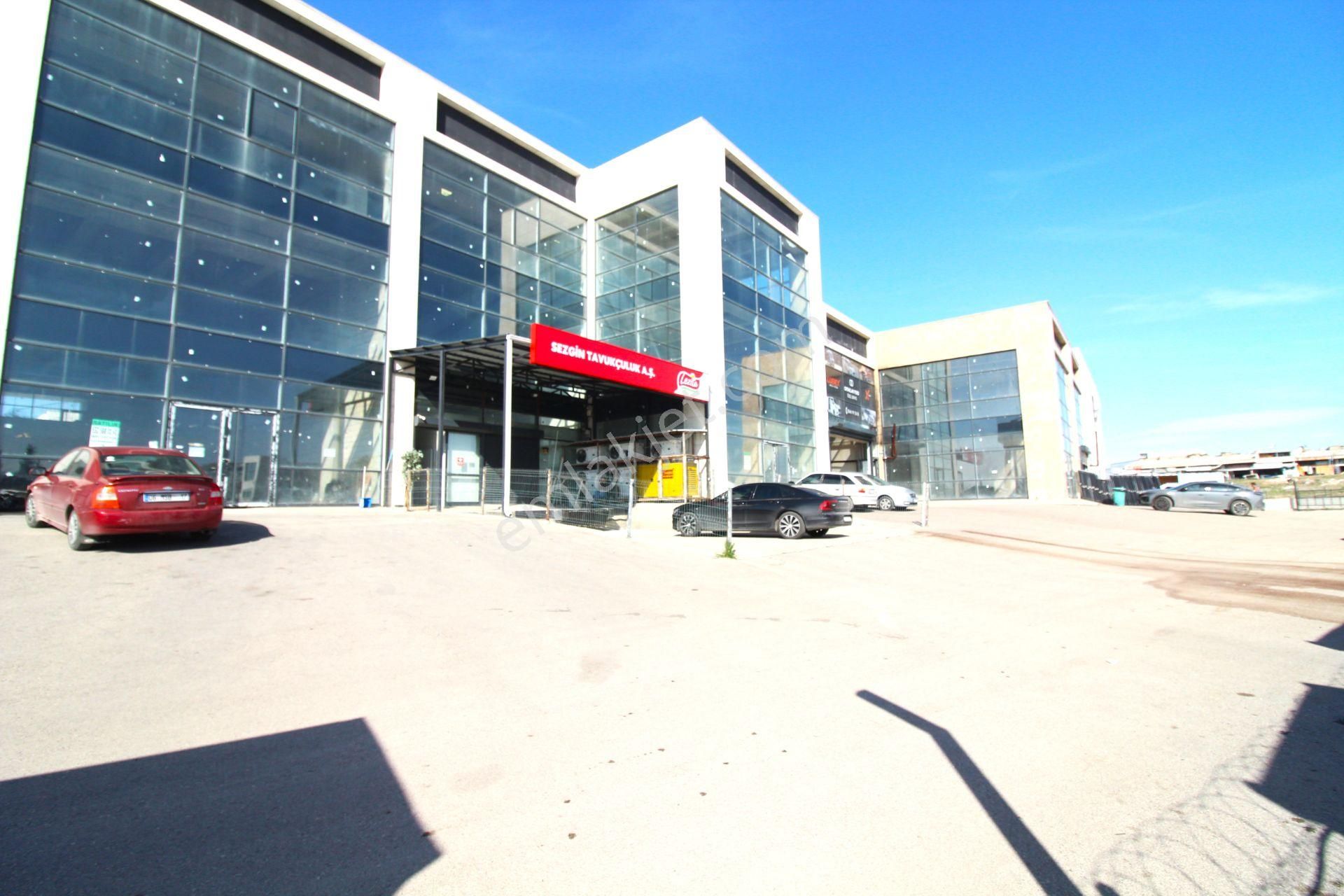 Kiralık Batı Prestij Ticaret Merkezi'nde İşyeri / İmalathane Başkent Oto Sanayi