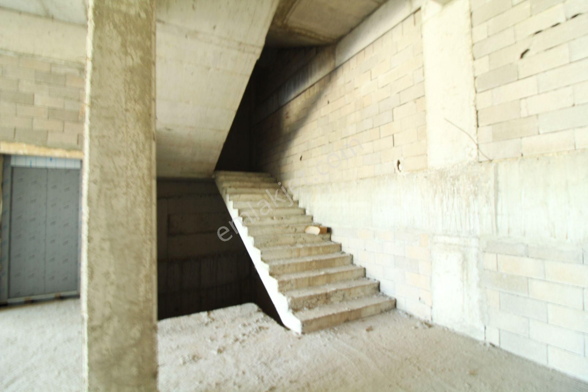 Kiralık Batı Prestij Ticaret Merkezi'nde İşyerleri İmalathane Başkent Oto Sanayi - Görsel 2