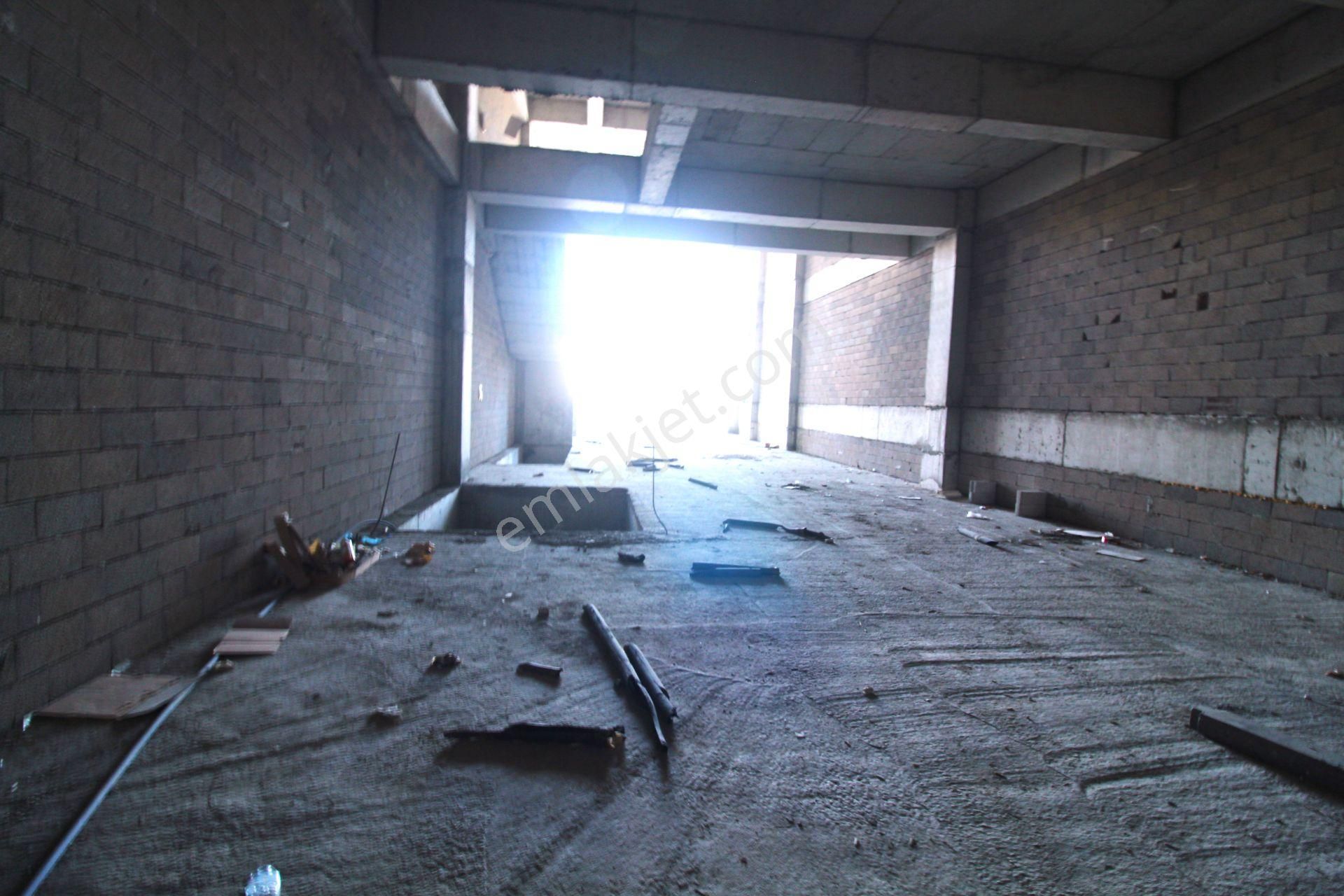 Kiralık Batı Prestij Ticaret Merkezi'nde İşyerleri İmalathane Başkent Oto Sanayi - Görsel 22