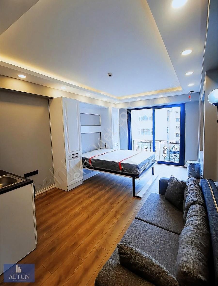 Altundan Şişlide 1+0 36m2 4.kat Tabela Değerli İskanlı Ofis Büro
