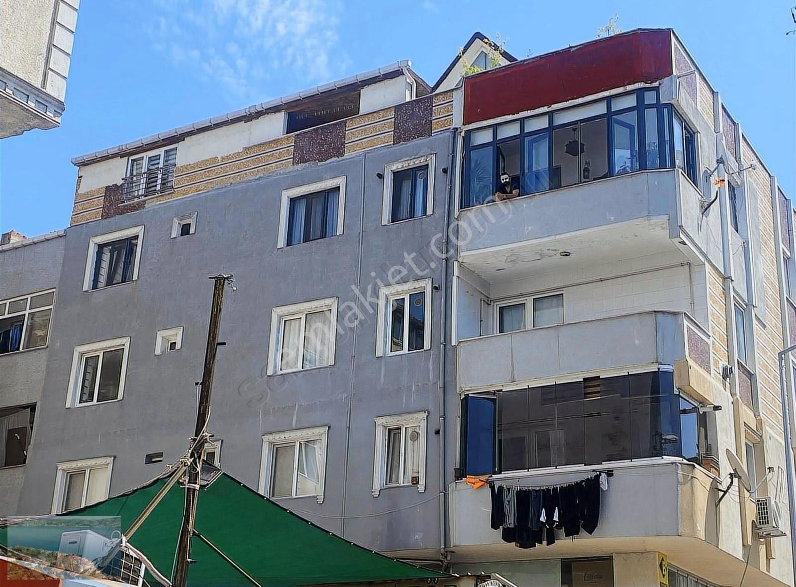 Sultangazi Yunusemre Mah. 280 M2 6+2 Satılık Dubleks Daire!