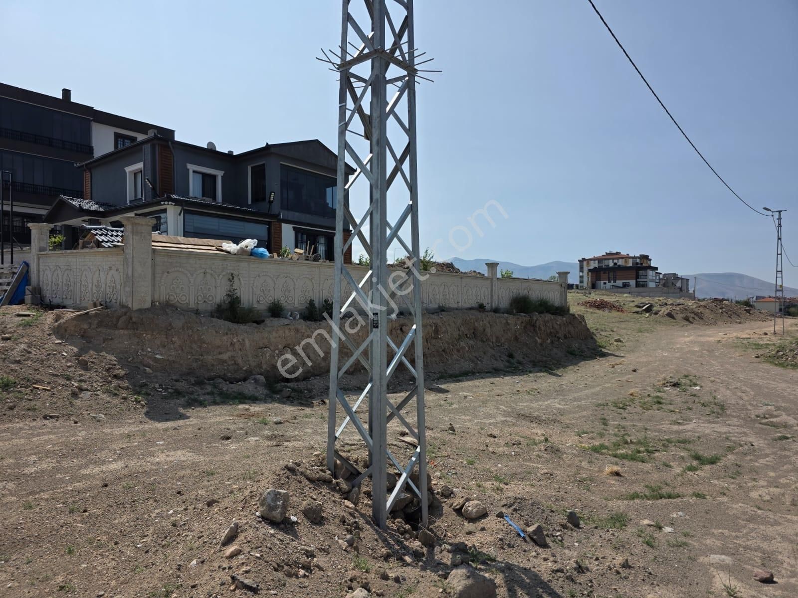 İnönü Mahallesi, Yeşilburç Yolu 500 M2 İmarlı Arsa Cm Emlaktan