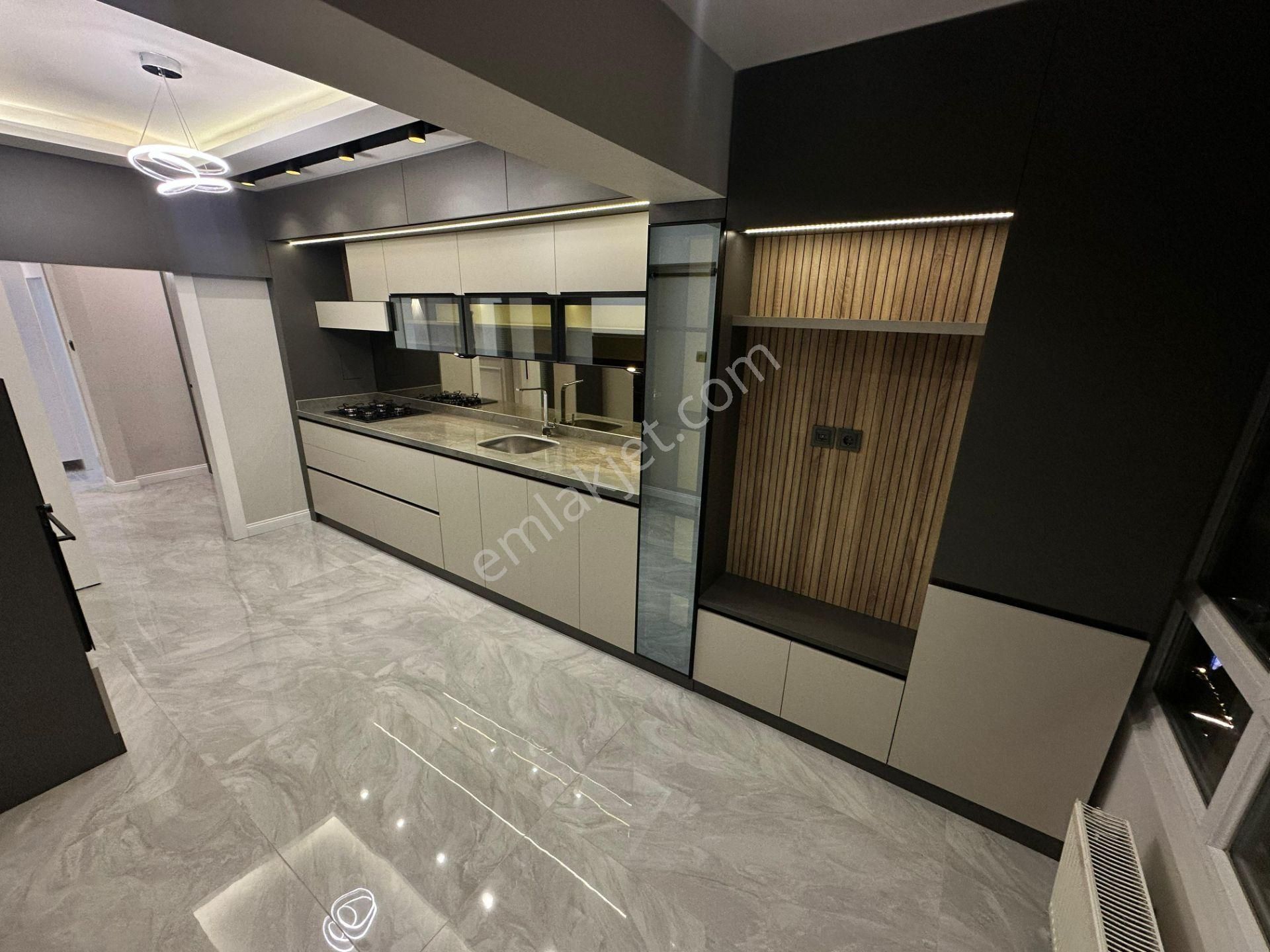 Hayal'den Andiçen Mah'de 3+1 Bağımsız Asansörlü Lüx Yapılı Daire