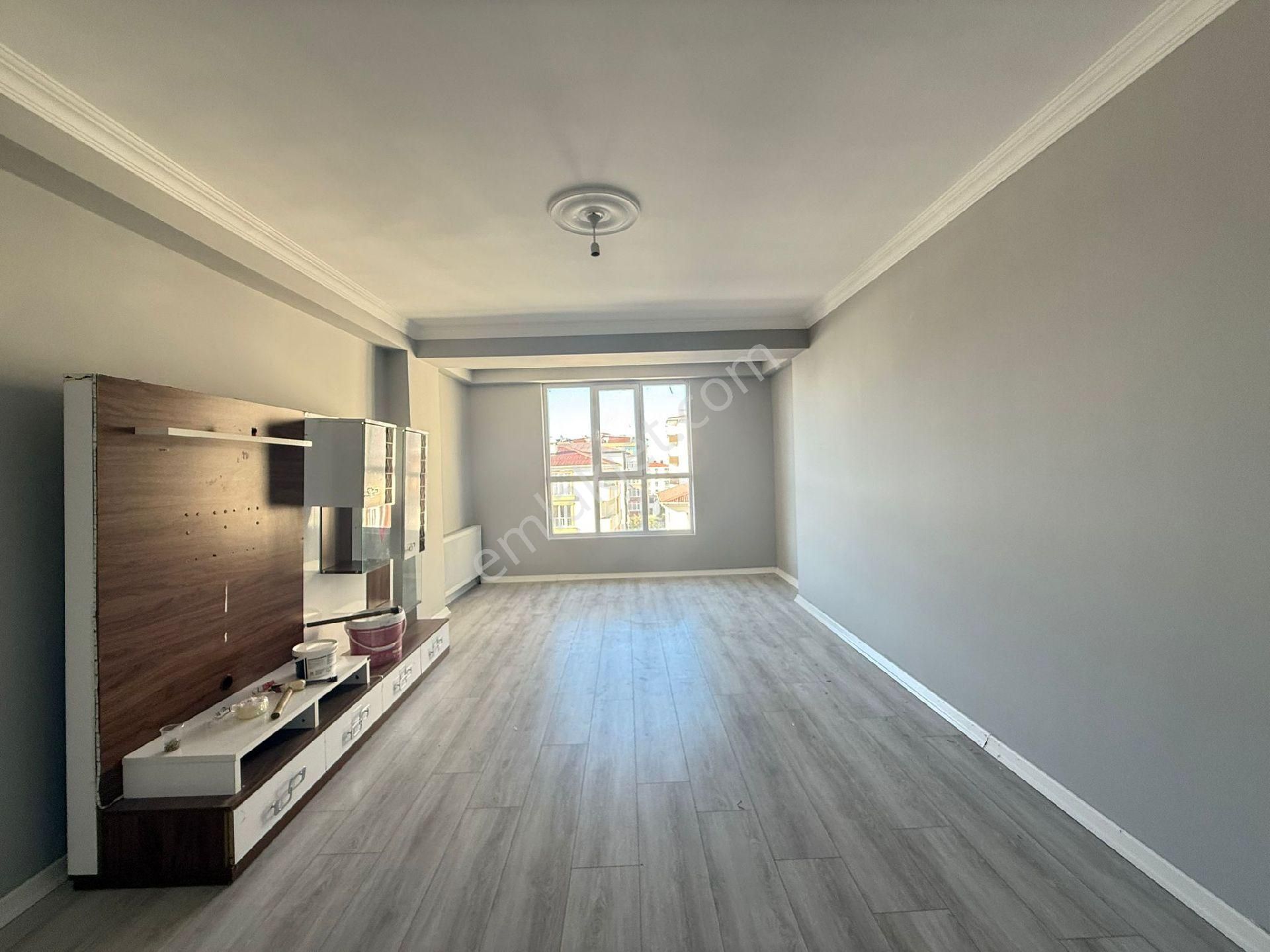 Okullar Bölgesinde Satılık 3+1 Sıfır Daire