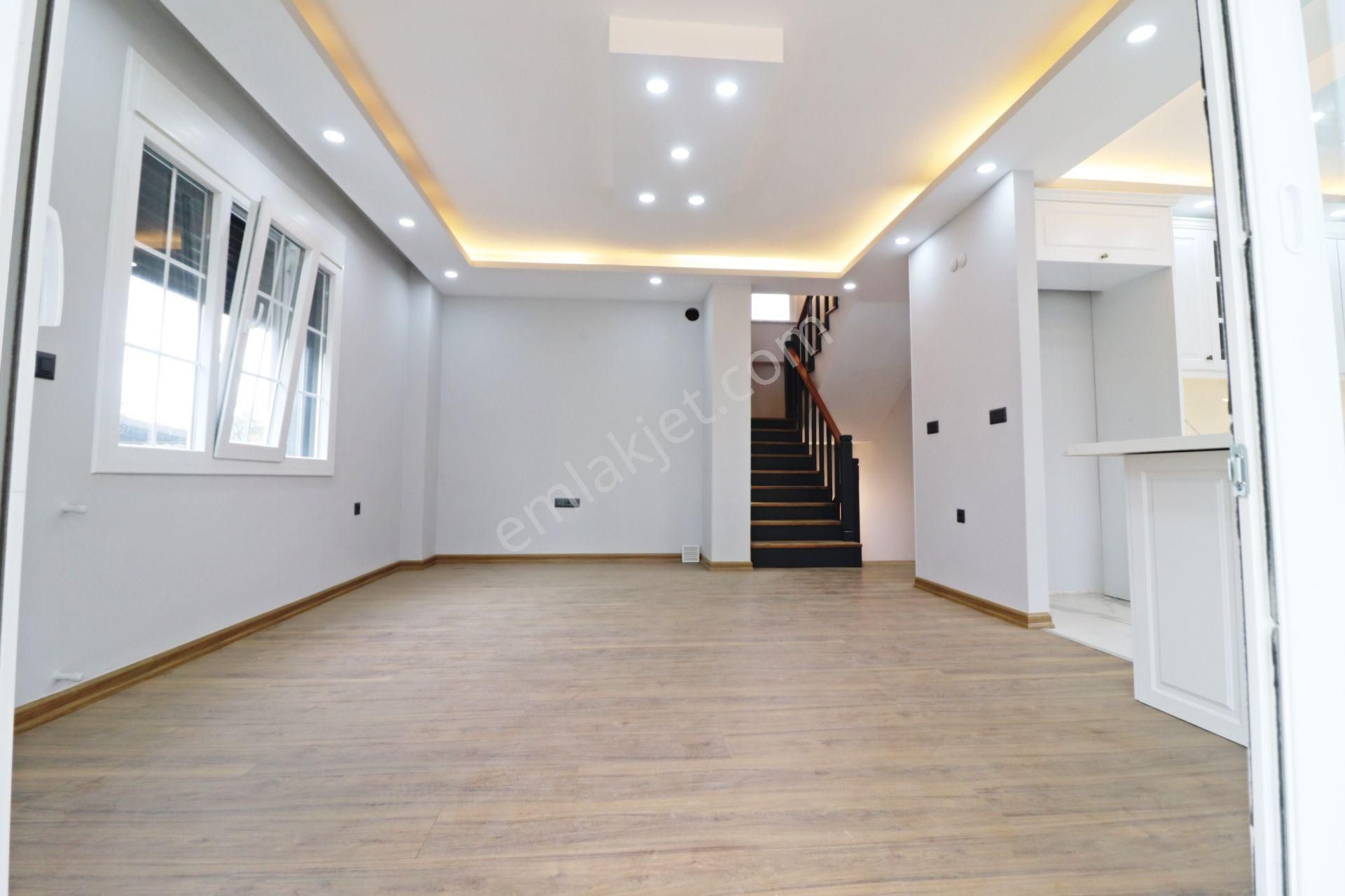 Irmaksudan Altınoluk Ta Dağ Ve Deniz Manzaralı Lüks 5+1 Villa - Görsel 15