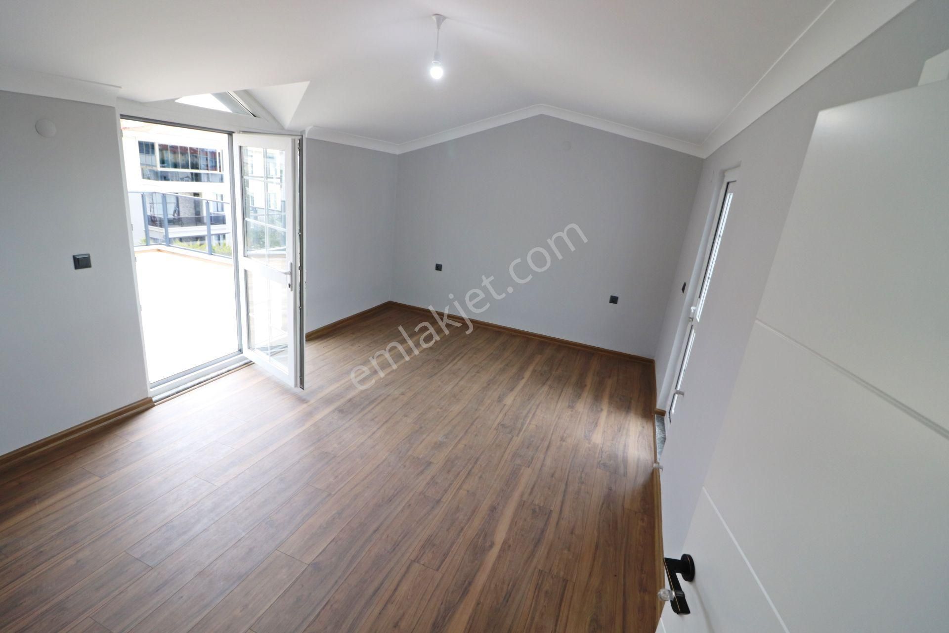 Irmaksudan Altınoluk Ta Dağ Ve Deniz Manzaralı Lüks 5+1 Villa - Görsel 26