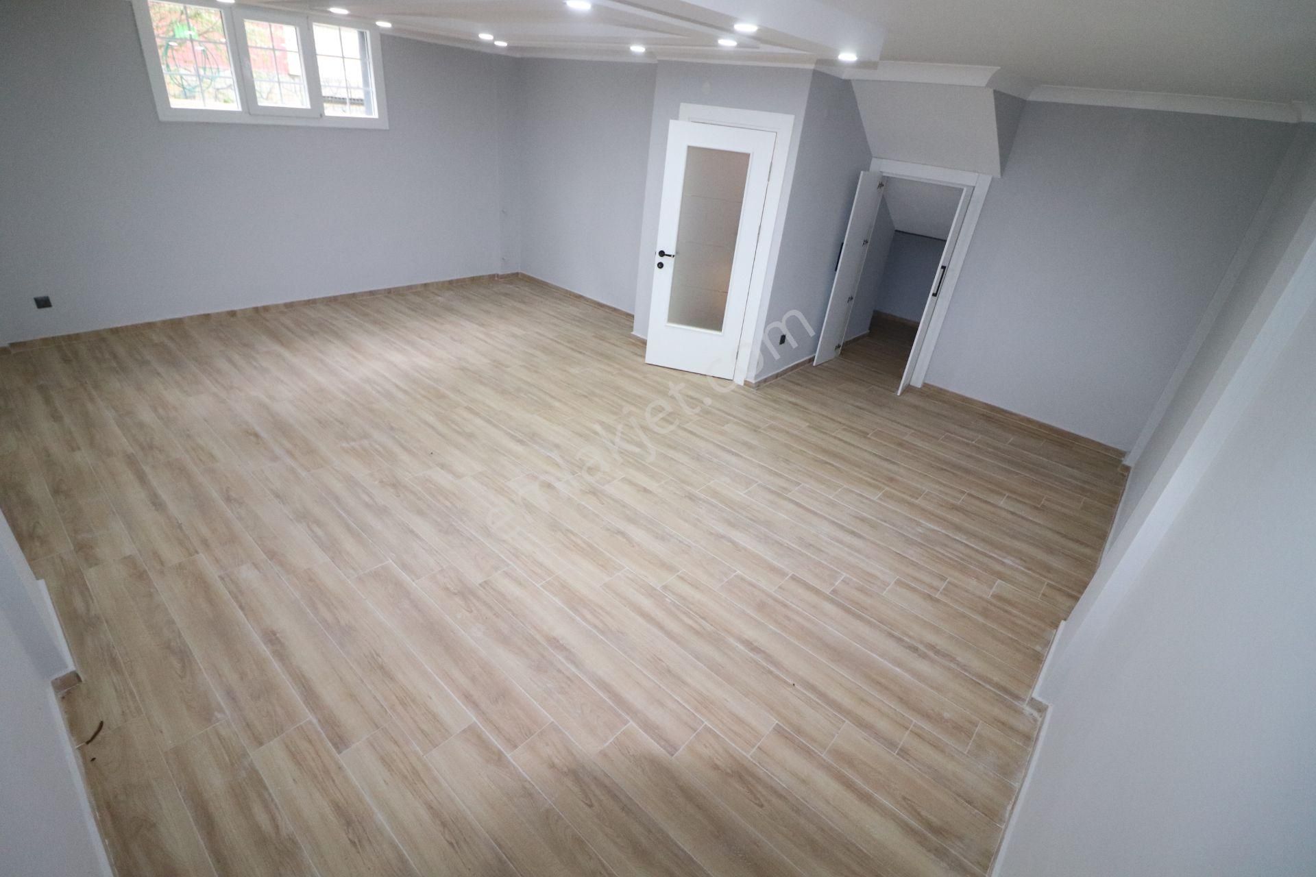 Irmaksudan Altınoluk Ta Dağ Ve Deniz Manzaralı Lüks 5+1 Villa - Görsel 31