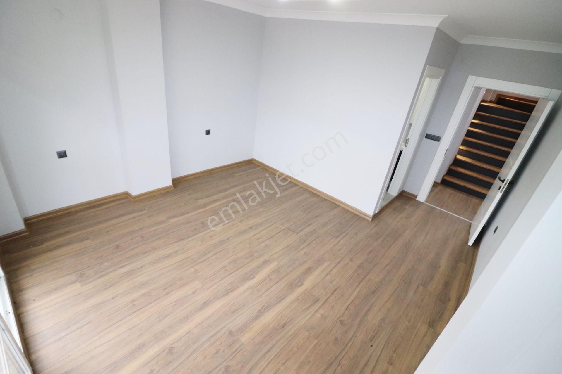 Irmaksudan Altınoluk Ta Dağ Ve Deniz Manzaralı Lüks 5+1 Villa - Görsel 24