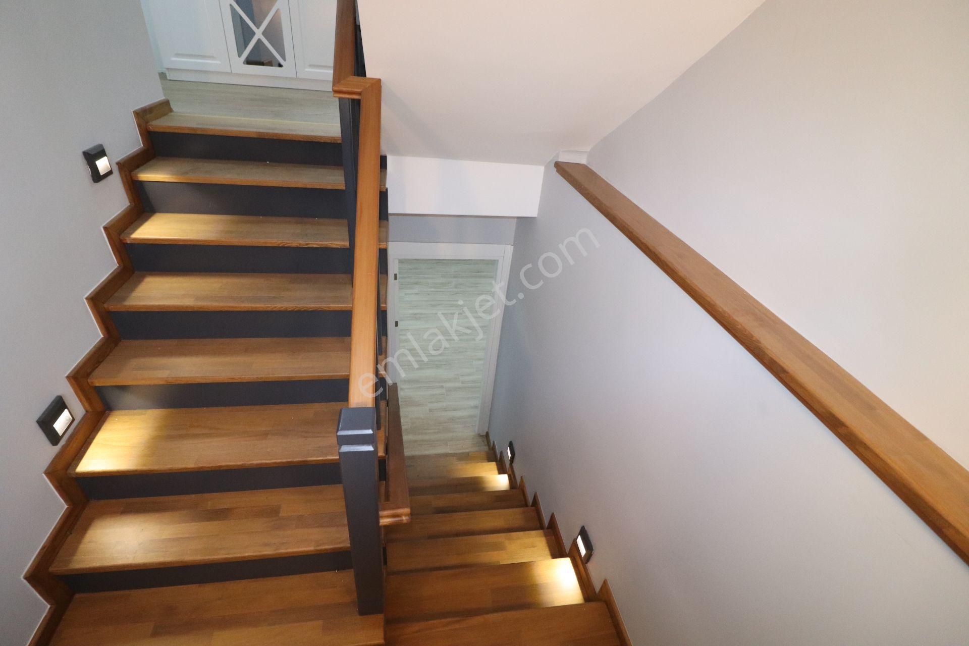 Irmaksudan Altınoluk Ta Dağ Ve Deniz Manzaralı Lüks 5+1 Villa - Görsel 27