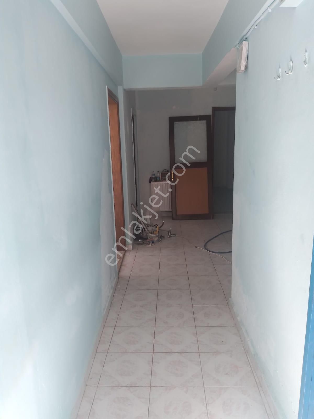 Ümraniye Cemilmeriç Mahallesinde 2+1 Kiralık Daire