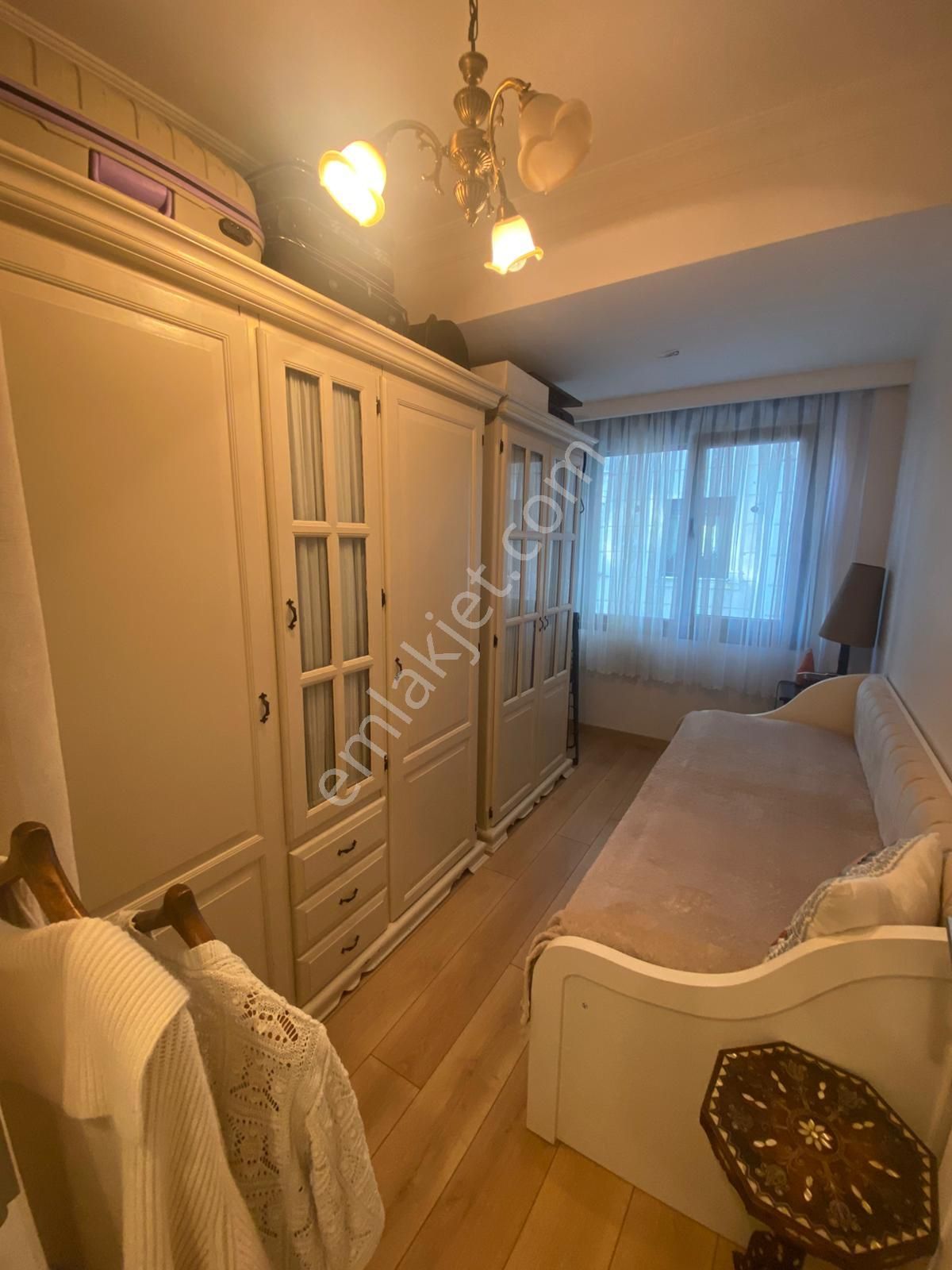 B.evler'de Amiral Necdet Uran Sokak'ta Sıfır Binada Ön Cephe 2+1 - Görsel 9