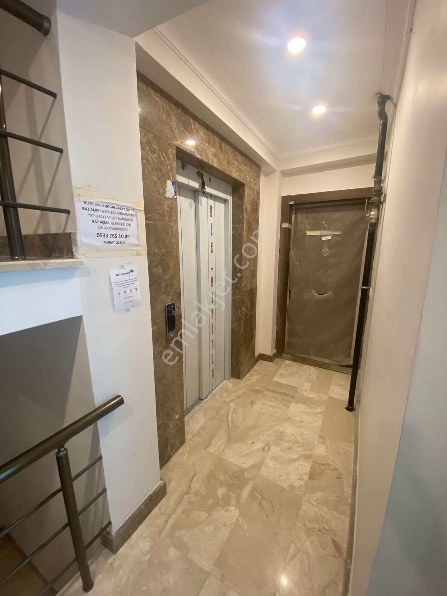 B.evler'de Amiral Necdet Uran Sokak'ta Sıfır Binada Ön Cephe 2+1 - Görsel 12