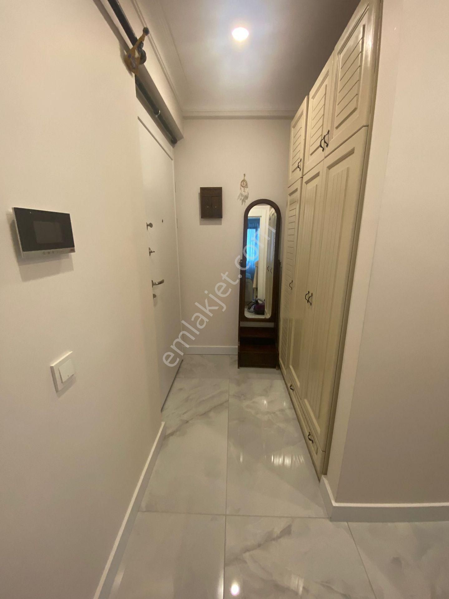 B.evler'de Amiral Necdet Uran Sokak'ta Sıfır Binada Ön Cephe 2+1 - Görsel 11