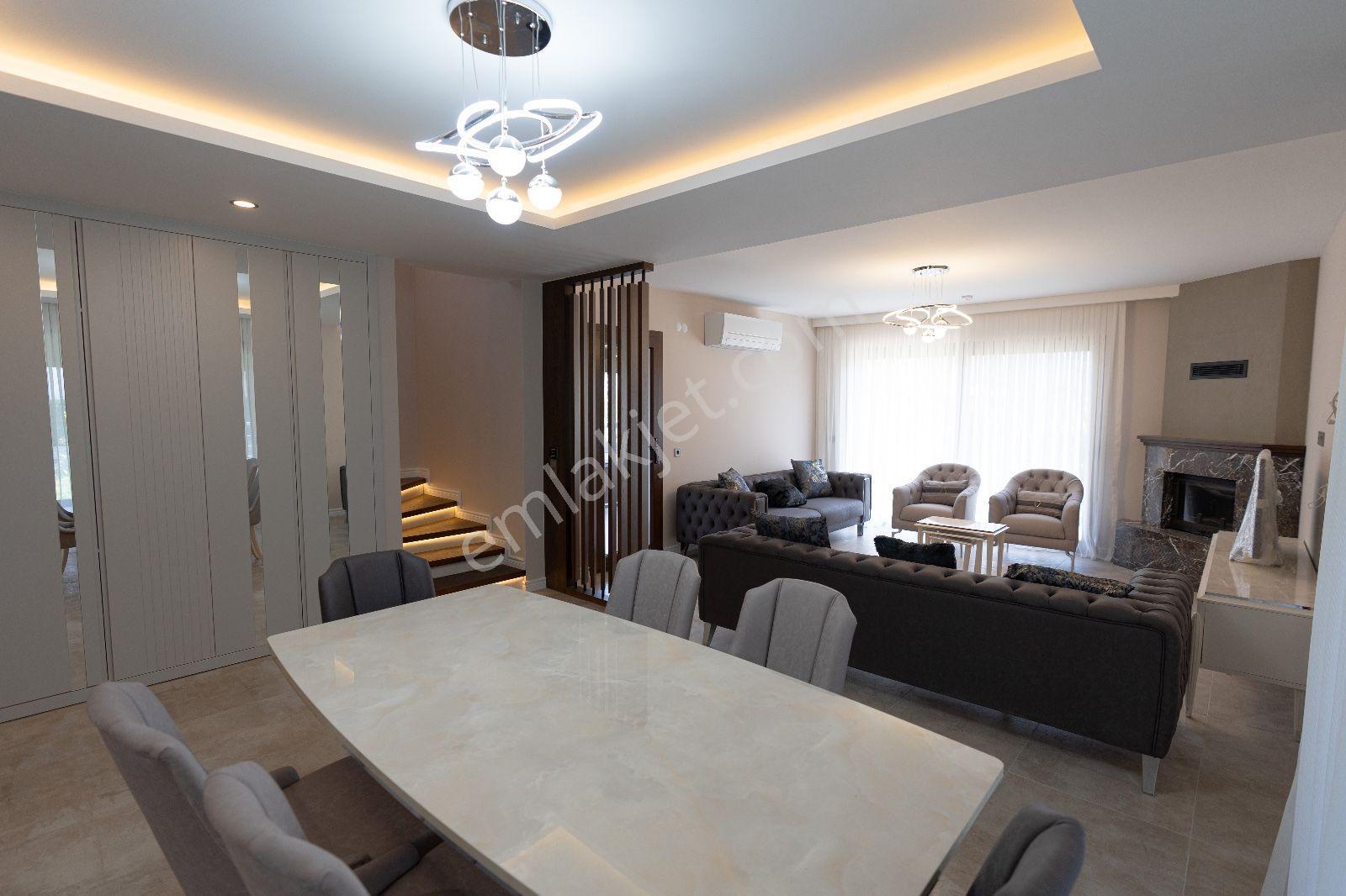 Kuşadası Davutlar'da Taş Villa Konsept Özel Havuzlu Fırsat Villa - Görsel 13