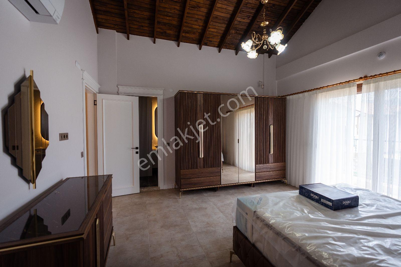 Kuşadası Davutlar'da Taş Villa Konsept Özel Havuzlu Fırsat Villa - Görsel 29