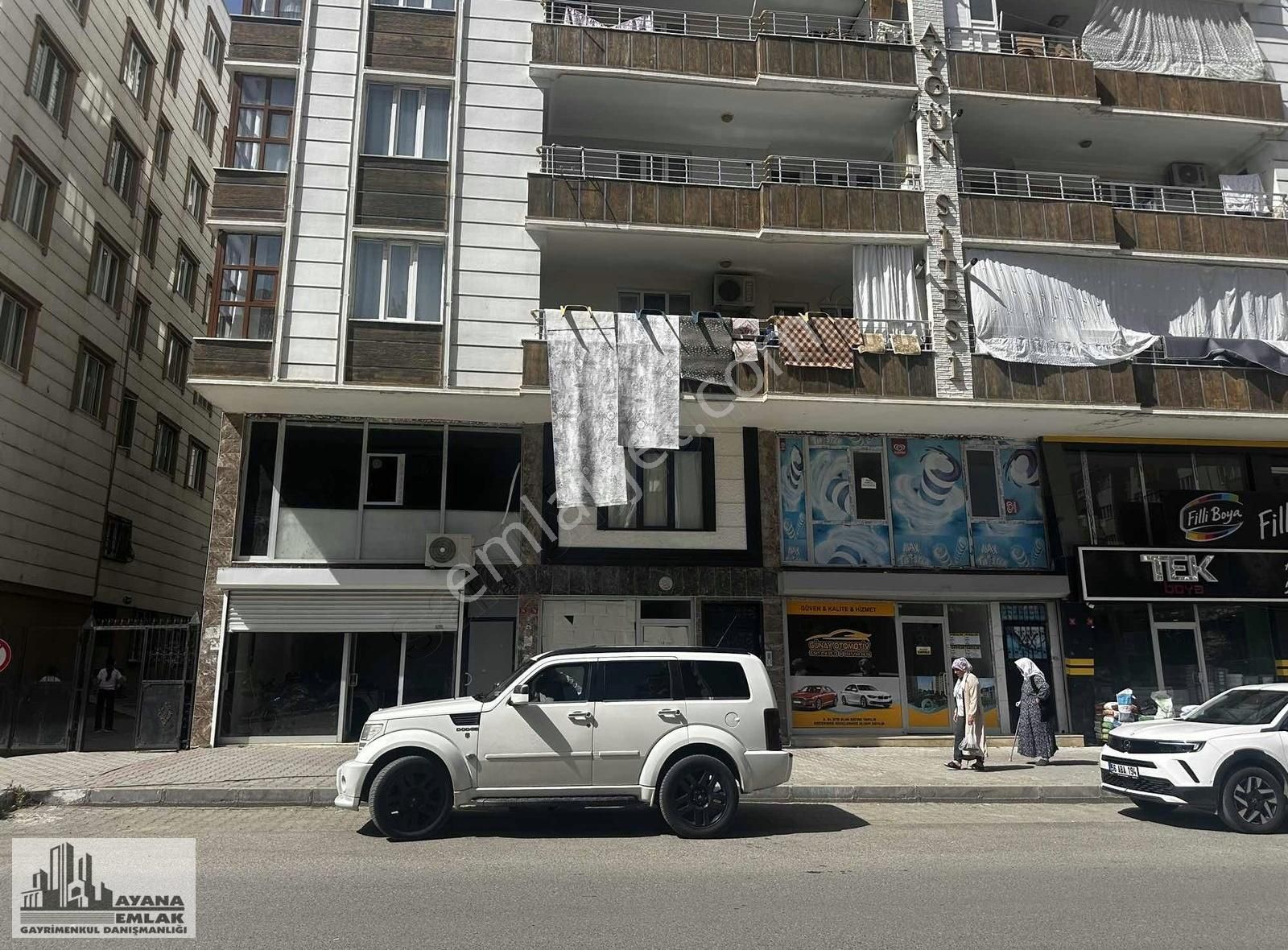 Acil Satılık Full Eşyalı Üç Adet 1 + 1 Daire