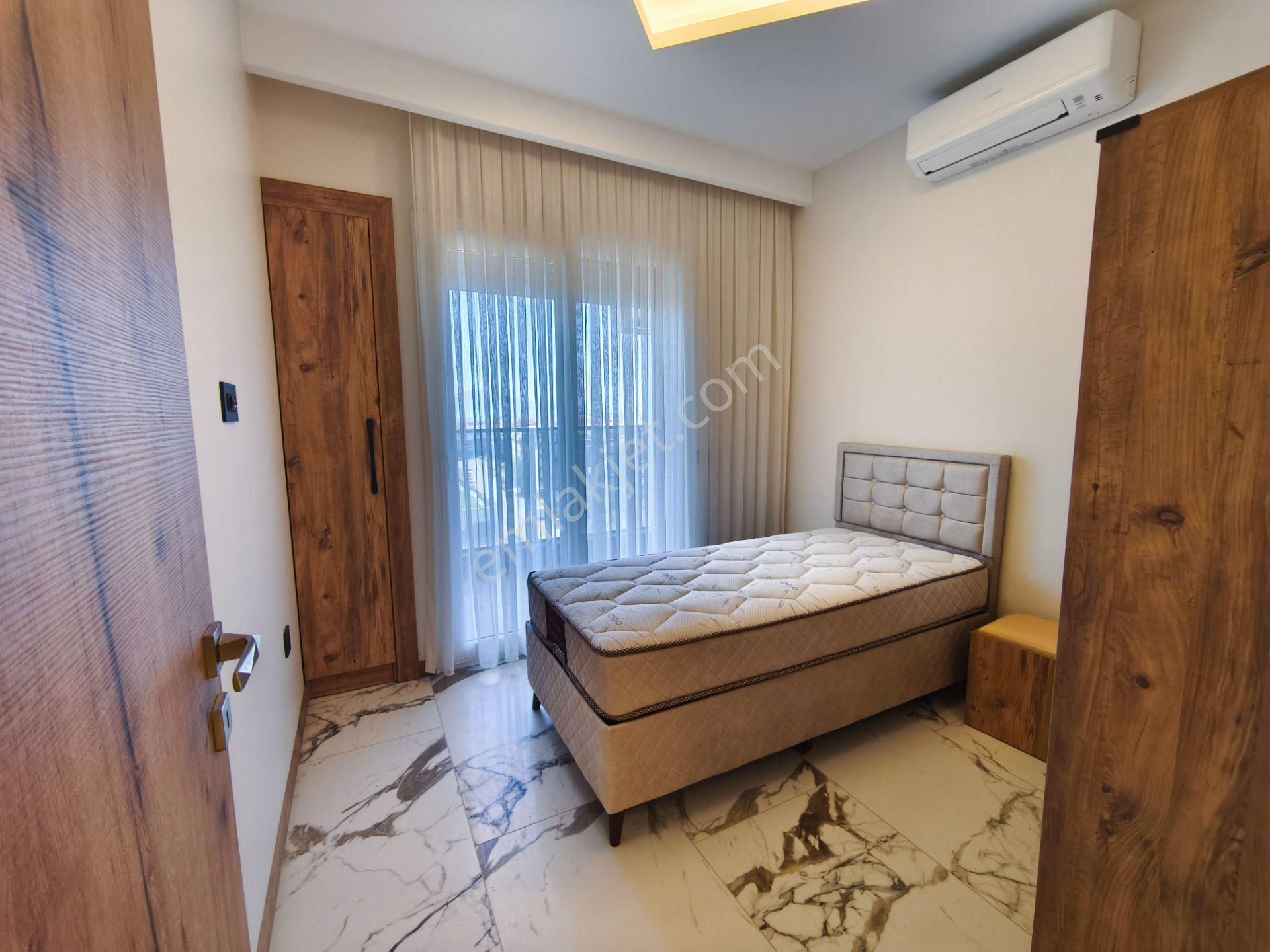 Kuşadası Ege Mahallesi’nde Satılık Panoramik Manzaralı, A Plus, 3+1 Daire… - Görsel 13