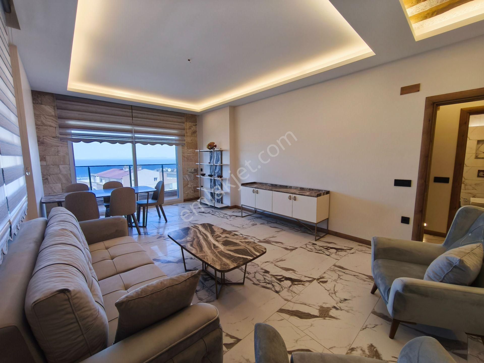 Kuşadası Ege Mahallesi’nde Satılık Panoramik Manzaralı, A Plus, 3+1 Daire… - Görsel 4